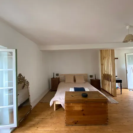 Joli Dépendance Intra-muros *