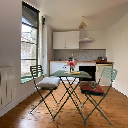 公寓 Joli Dependance Intra-muros 雷克图尔